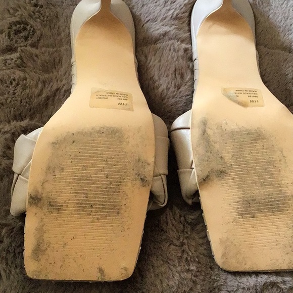 Tan - Picture 6 of 8